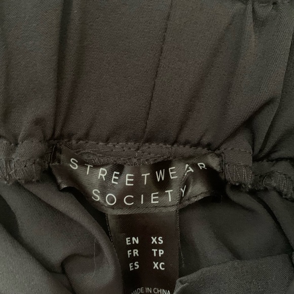 Paper Bag Pants - Picture 3 of 3